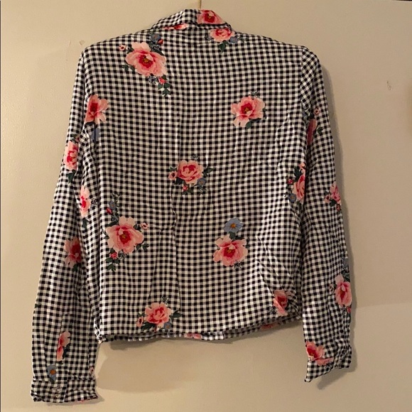 Women’s H&M Cropped Button Down Shirt - Picture 4 of 5